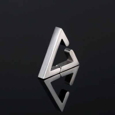 1Gb Panka trīsstūra auss kaula stīpas auskari sievietēm vīriešiem nerūsējošā tērauda auskaru ausu sprādzes klipsis uz auskara skrimšļa Tragus