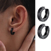 Cercei Totem Hoop pentru bărbați și adolescenți, cercei Huggies din oțel inoxidabil negri Anit Allergy, bijuterii pentru urechi rock punk