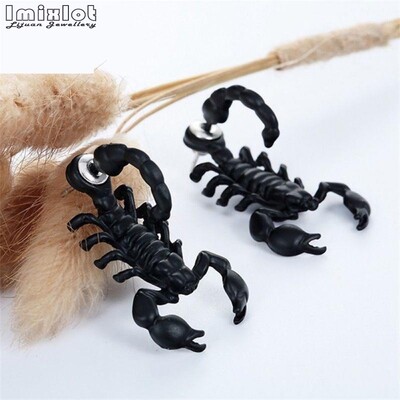 Panka stila gotikas 3D dzīvnieku metāla Scorpion Ear Stud auskari vīriešiem sievietēm Harajuku modes rotaslietas 1 pāris Brincos