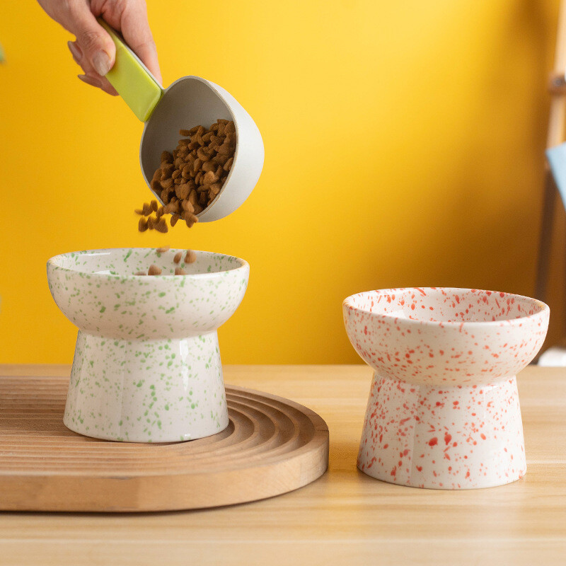 Augsta kaķu bļoda keramikas lolojumdzīvnieku bļoda kakla aizsardzība plakana bļoda kaķu barības bļoda suņu barības bļoda kaķu barotava mājdzīvnieku piederumi