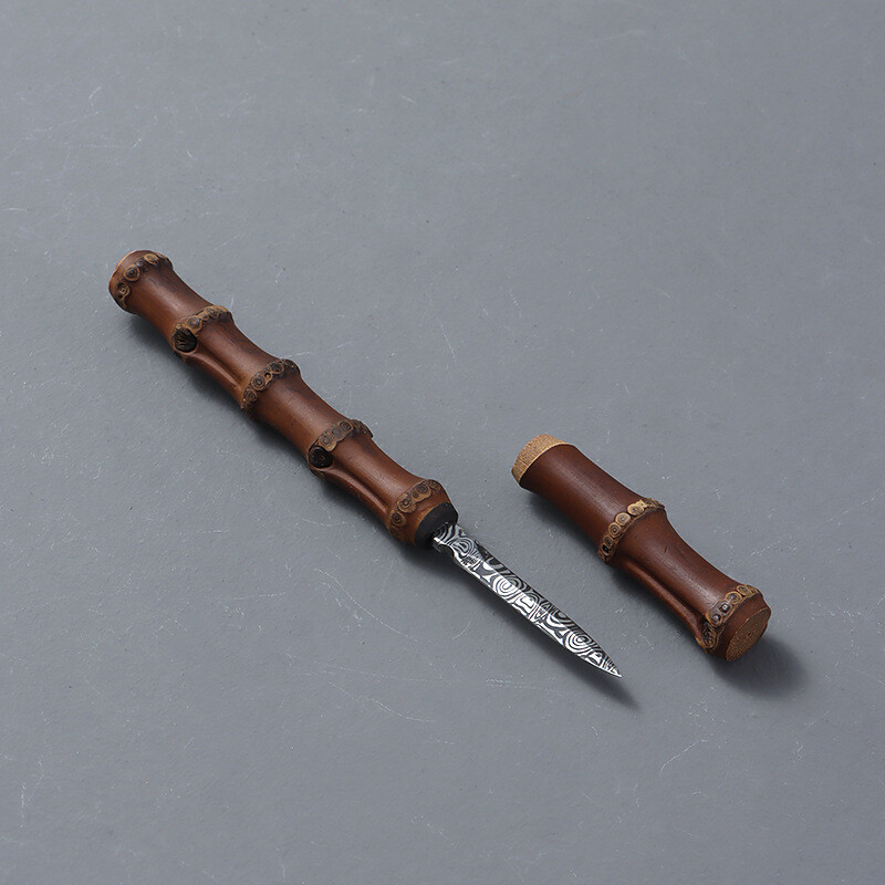 Zen Bamboo Whip Pu`er arbatos peilis Damasko raštas nerūdijančio plieno arbatos kūgio arbatos ceremonijos priedai Rankų darbo bambuko arbatos peilis su medine rankena