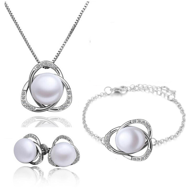 Korejiešu stila rotaslietas pulkstenis, dimanta bumba, zieds, pērļu kaklarota, auskari, gredzens, rokassprādze, četrdaļīgs komplekts