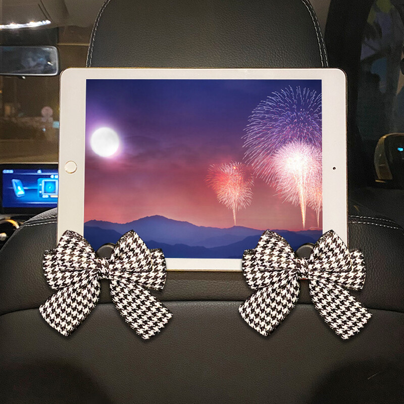 Universālie sēdekļa atzveltņu organizētāji 2 iepakojumā, jauki Bowknot automašīnas galvas balstu somu pakaramie Spēcīgi, izturīgi automātiskās aizmugurējās sēdekļa glabāšanas āķi