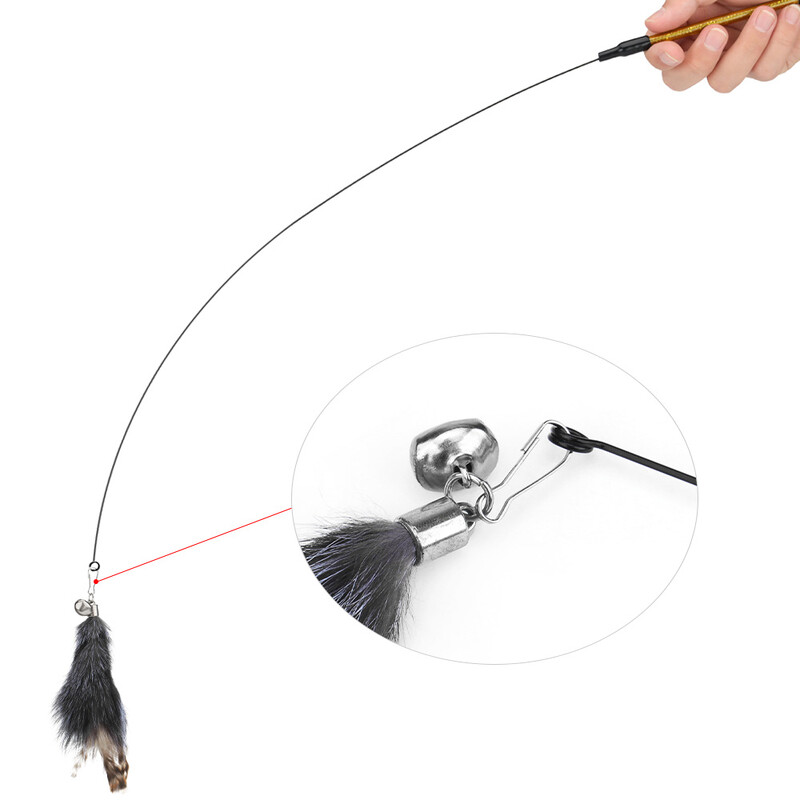 3 vnt. atsitiktinių spalvų plunksnų keitimo priedai Juokingi kačių lazdelių erzintuvai mažas varpelis pliušinis žaislas naminiams gyvūnėliams