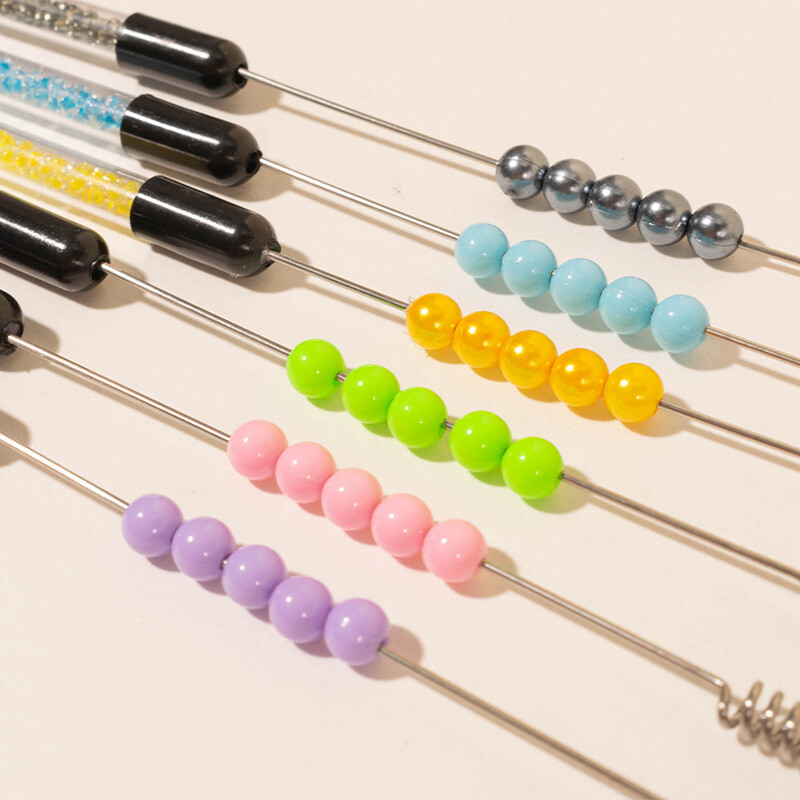 Kačių žaislai Plunksna Cat Stick Įkandimams atspari plieninė vielinė spyruoklinė plunksna Interaktyvus kačių žaislas su varpelio vilnos kamuoliuku kačiuko žaislinės lazdelės