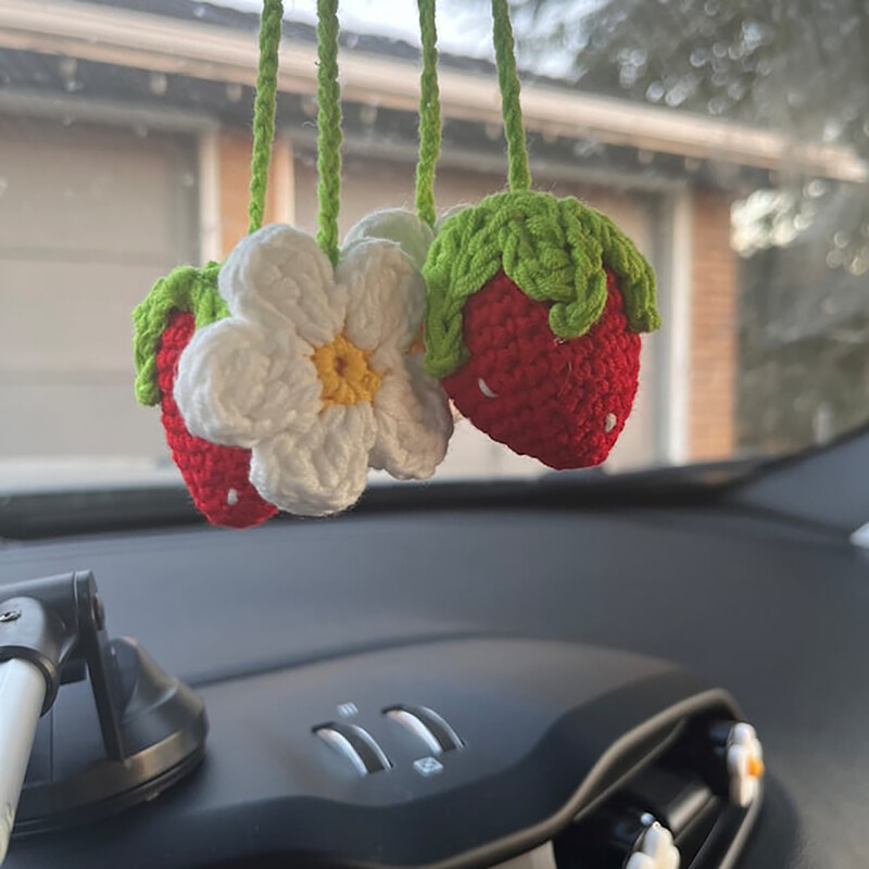 Decor de mașină cu fructe de căpșuni super drăguță, croșetat, roșu/roz, cu căpșuni, agățat pentru adolescenți, oglindă retrovizoare pentru interior