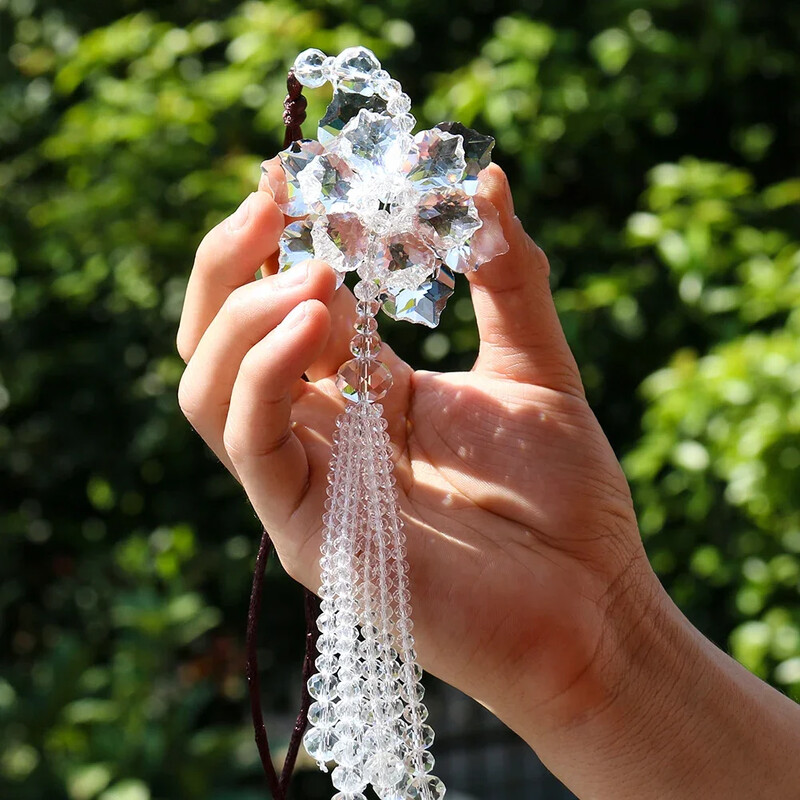 Klevo lapų žiedlapių gėlė briaunota prizmė skaidraus stiklo krištolo pakabukas tarpiklis karoliukai kutai kabantys vaivorykštės saulės gaudyklė kabantis sode