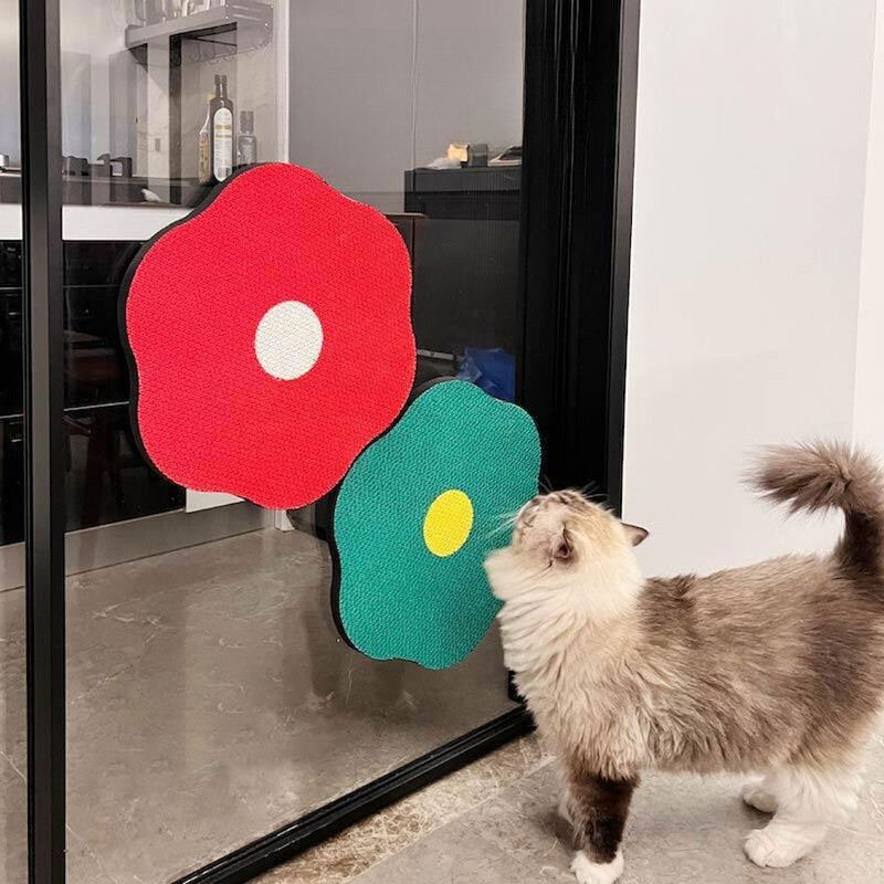 Ziedu skrāpēšanas paliktnis kaķiem uz sienas Kaķu sienas skrāpis gofrētais kartons