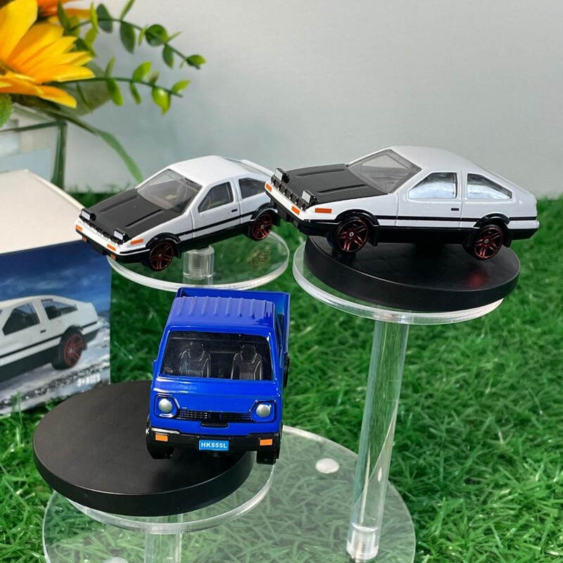 Decorarea tabloului de bord al mașinii în derivă Ornament realist cu acțiune în derivă Model de mașină cu acțiune în derivă realistă pentru decor auto