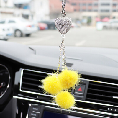 Bling automobilių aksesuarai moterims merginoms Prabangūs mieli pliušiniai kabantys papuošalai krištolo kalnų krištolinio kailio rutulys galinio vaizdo veidrodinis ornamentas