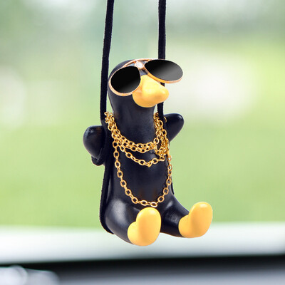 Pandantiv mașină drăguț Anime Little Duck Leagăn Auto oglindă retrovizoare Ornamente suspendate Accesorii de decorare interioară pentru fete Cadouri