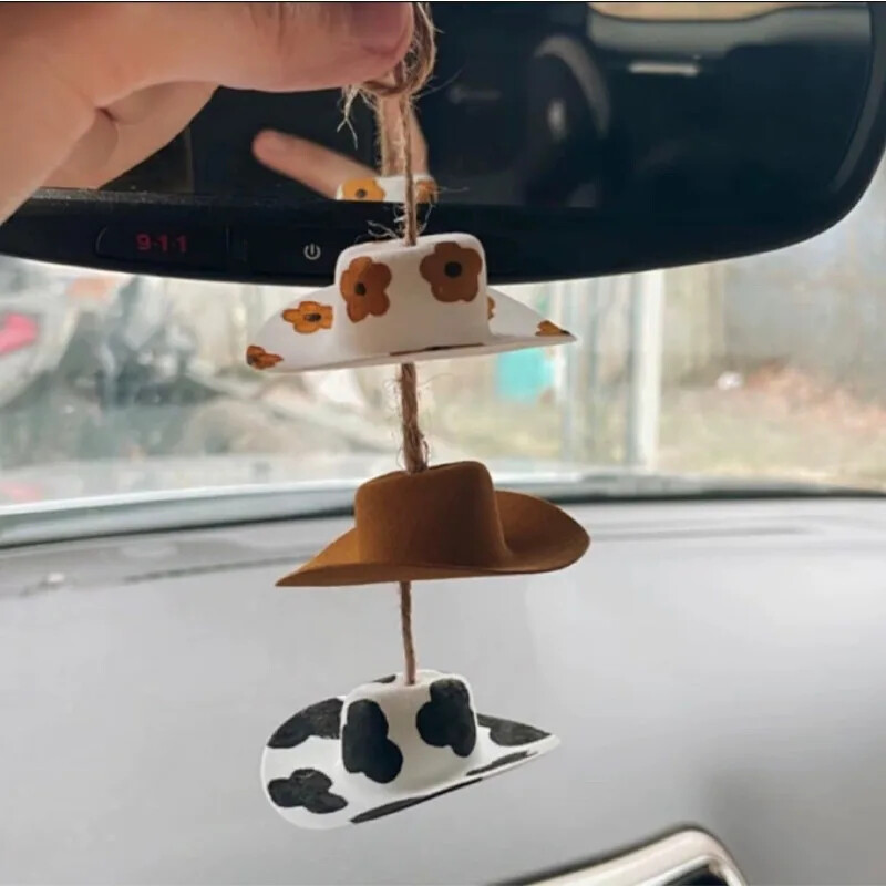 Pălărie de cowboy Decorare mașină Decorație oglindă retrovizoare la țară Decorare mașină Decorații drăguț pentru mini pălărie din pâslă realizate manual Pandantiv