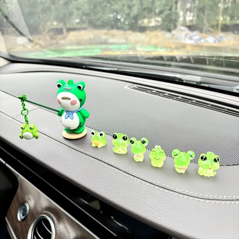 7 vnt Lonely Frog Noctilucent Automobilių aksesuarai Cartoon Car Centre konsolės apdaila Biuro stalas Kompiuterio ekrano apdailaLėlėDovana