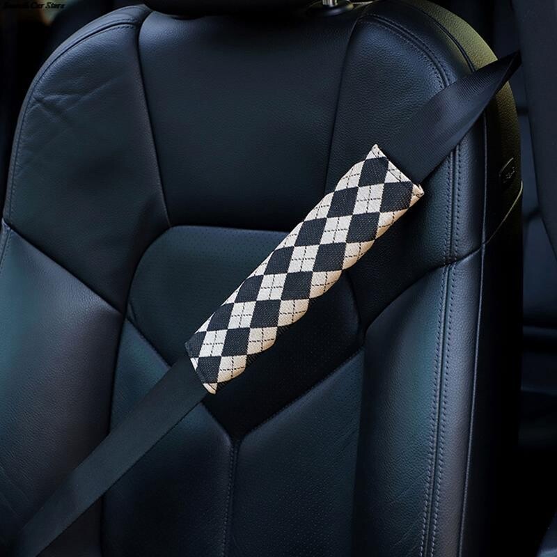 Univerzális fekete-fehér kockás autós biztonsági öv burkolat Auto biztonsági öv párna védő vállvédő tok autó belső kiegészítők
