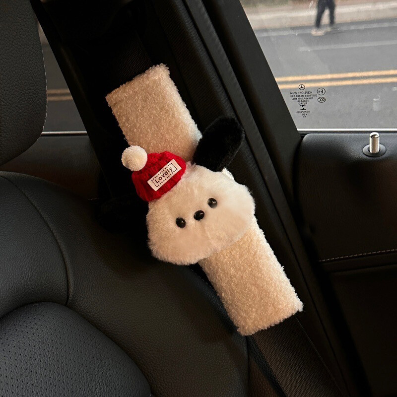 Kawaii Pochacco autó biztonsági öv huzata Anime Puppy plüss autó biztonsági öv vállvédő párna autó belső kiegészítők