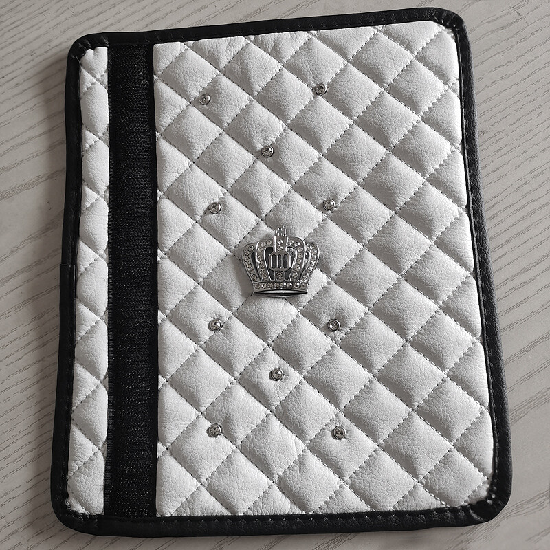 2 buc. Coroană universală de cristal din piele PU Husă centură de siguranță Diamante pentru umăr Pad pentru centuri de siguranță Accesorii pentru mașină