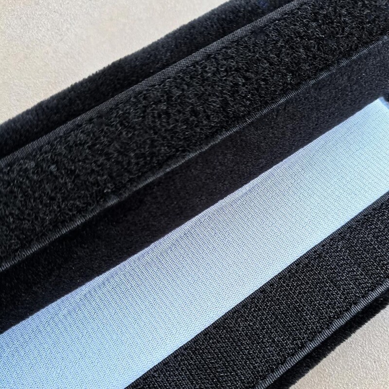 Universāls automašīnas drošības jostas pārvalks Regulējams plīša automašīnas drošības jostas pārvalks plecu paliktnis bērniem pieaugušajiem Auto salona piederumi