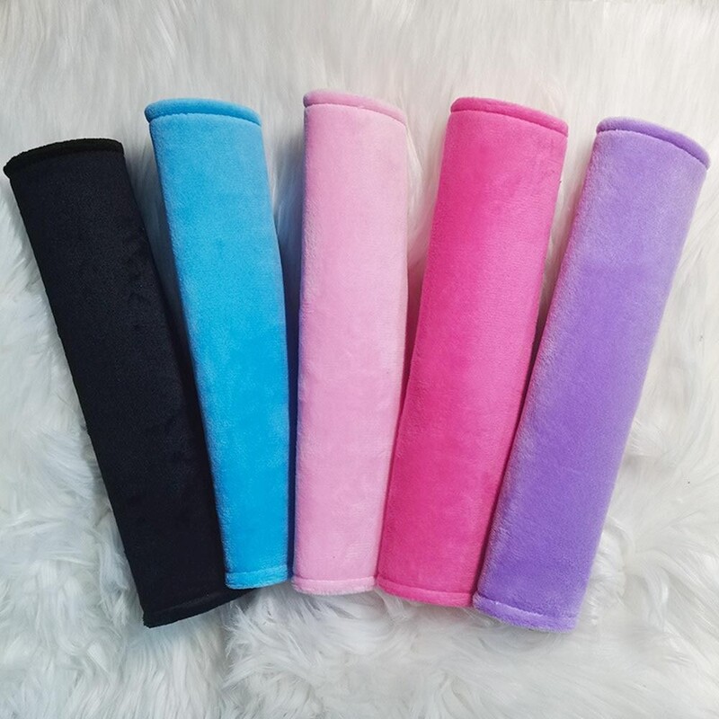 Univerzális autós biztonsági öv huzat Állítható plüss autó biztonsági öv huzat vállvédő gyerekeknek felnőtteknek autóbelső tartozékok