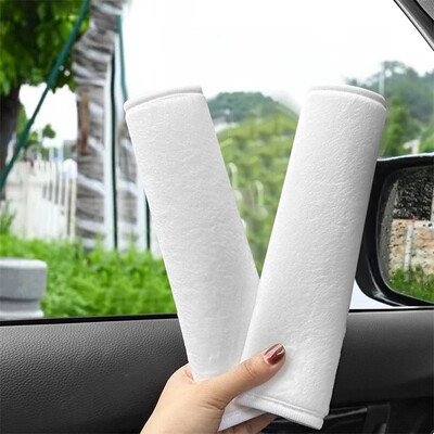 2 vnt Universalus automobilio saugos diržo užvalkalas Reguliuojamas saugos diržo užvalkalas Pečių diržo uždangalai Automobilio pečių apsaugos pagalvėlės Auto priedai