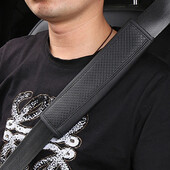 2GB PU ādas reljefs automašīnas sēdekļa jostas plecu pārsegs Dekompresijas komforta auto aksesuāri drošības jostas aizsargapvalks