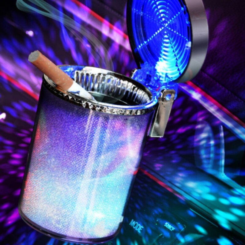 Automobilio peleninė Creative daugiafunkcinis lizdas su šviesa šviečiančiu su uždengtu automobilio salono reikmenimis