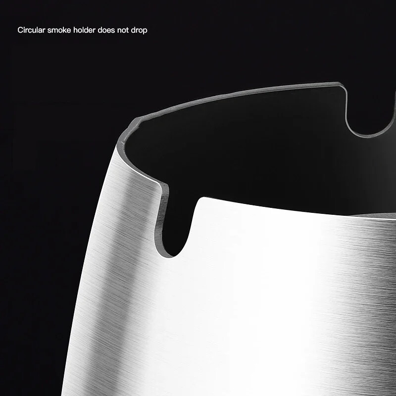 1 ks titánovaný popolník z nehrdzavejúcej ocele do interiéru auta s vekom, hrubší a vyšší popolník proti muchám