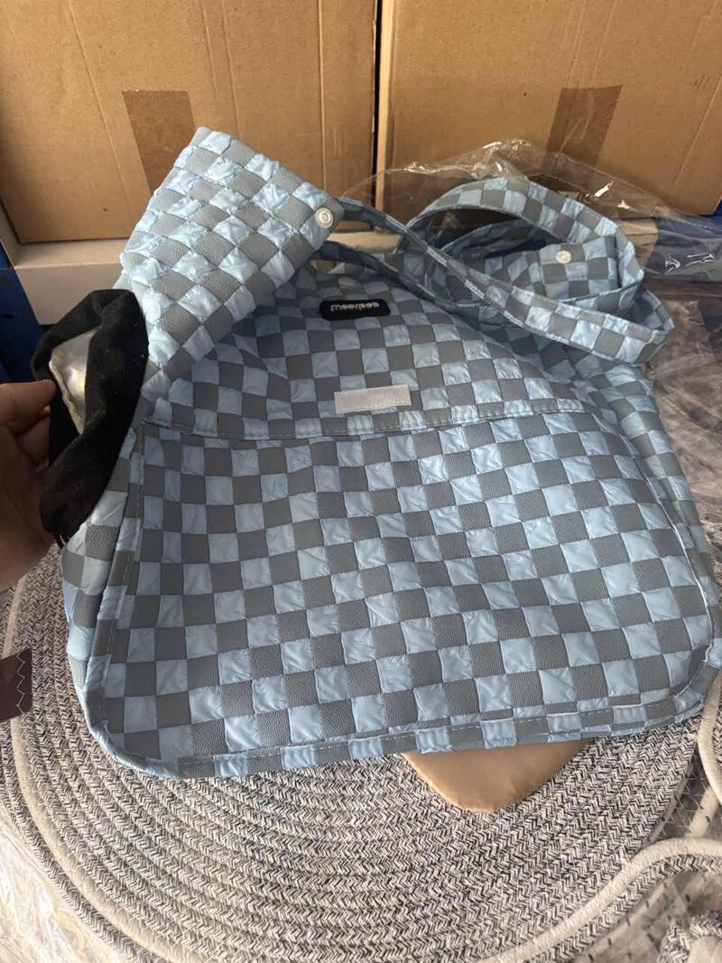 Nešiojami šuniukų naminių kačių nešiokliai šunų pasivaikščiojimo krepšiai tinkliniai kvėpuojantys kelionių naminių gyvūnėlių nešiojimo krepšiai ant pečių