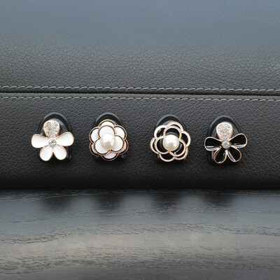 Kreatív rajzfilm strasszos mini autóakasztók üléstámla tartó kulcstartókhoz Otthoni irodai horgok Tároló autós stílus kiegészítők