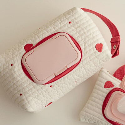 Roztomilý medvedík s výšivkou do auta, box na vreckovky, detské vlhčené obrúsky, papierové úložné vrecko, prenosná ručná závesná krabica na vreckovky, domáce doplnky do auta