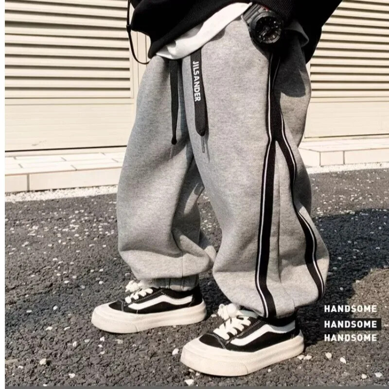 Vaikiškos rudens kolekcijos sportiniai kelnės pilkos šoninės juostelės laisvalaikio kulkšnies kelnės berniukams mažiems laisvos kirpimo kelnės