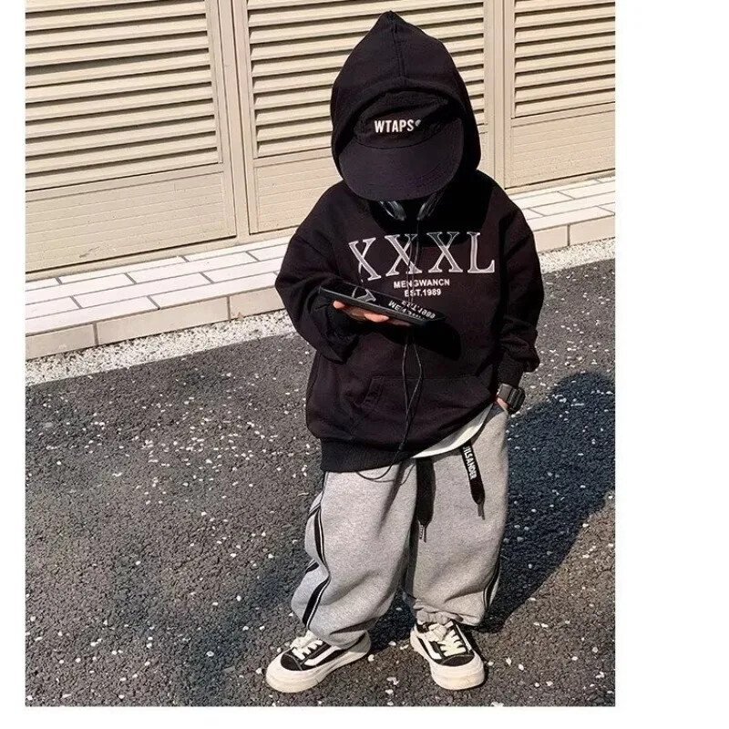 Vaikiškos rudens kolekcijos sportiniai kelnės pilkos šoninės juostelės laisvalaikio kulkšnies kelnės berniukams mažiems laisvos kirpimo kelnės