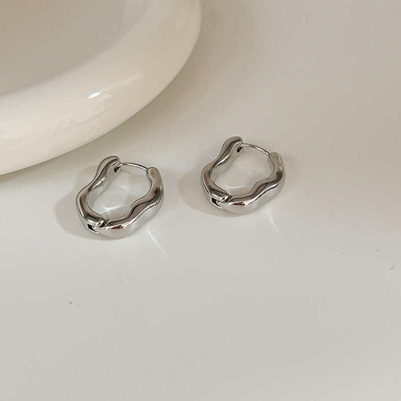 2024. gada jauni gludi metāla stīpas auskari sievietēm, meitenei Eleganti, grezni korejiešu vienkāršās rotaslietas temperamenta meitenes ikdienas valkāšanai paredzēti auskari