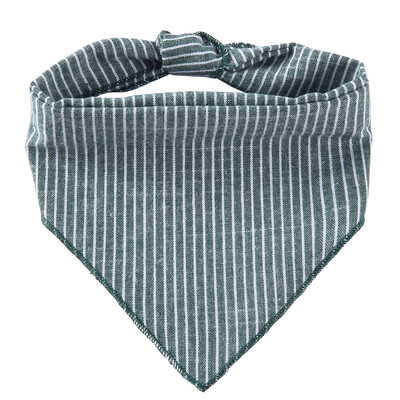 Ziemassvētku regulējami kaķu priekšautiņi maziem suņiem kaklasiksnas kaklasaite Helovīna kaķu šalle kucēnu bandanas kaķu trīsstūrveida tauriņiem