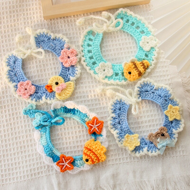 Ar rokām adīta mākslīgās vilnas mājdzīvnieku krāsa maza puķu tamborēta kaklasiksna kaķa priekšautiņš suņa priekšgala šalle Britu īsais Shiba Inu suņu kaķu aksesuāri