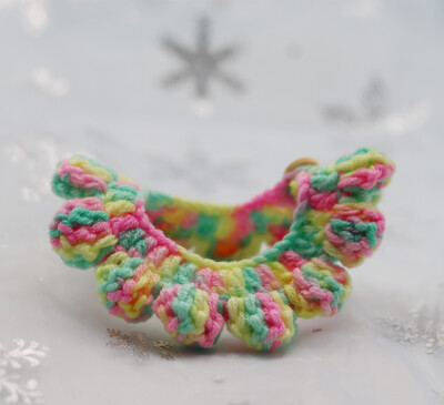 Vilnas kaķa apkakle, saldi rozā, tamborēta ziedu suņu kaklarota Krāsaina mājdzīvnieku bandana Manuāla kaķēnu šalle maziem suņiem Kaķu aksesuāri