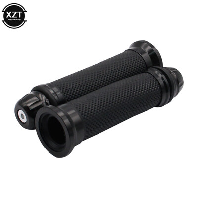 2GB Motocikla rokturi rokas gumijas pedāļa biker motorollera stūres rokturi modificēts stūres droseles pagrieziens Grip Settle roktura rokturi