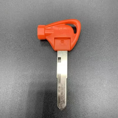 Visiškai naujas pakaitinis raktas, nenupjautas Yamaha motorolerio uždegimo rakto tuščias kairysis / dešinysis Grove mentės magnetas nuo vagystės užrakto raktai