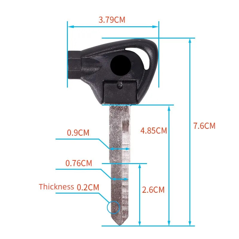 Visiškai naujas pakaitinis raktas, nenupjautas Yamaha motorolerio uždegimo rakto tuščias kairysis / dešinysis Grove mentės magnetas nuo vagystės užrakto raktai