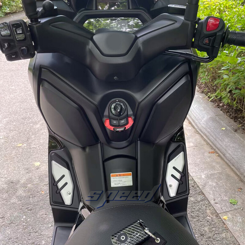 Мотоциклет Нови подложки за крака за YAMAHA XMAX300 XMAX X MAX 125 250 300 400 2017-2023 2022 2021 Колчета за крака Педали Подложки за плочи Алуминиеви