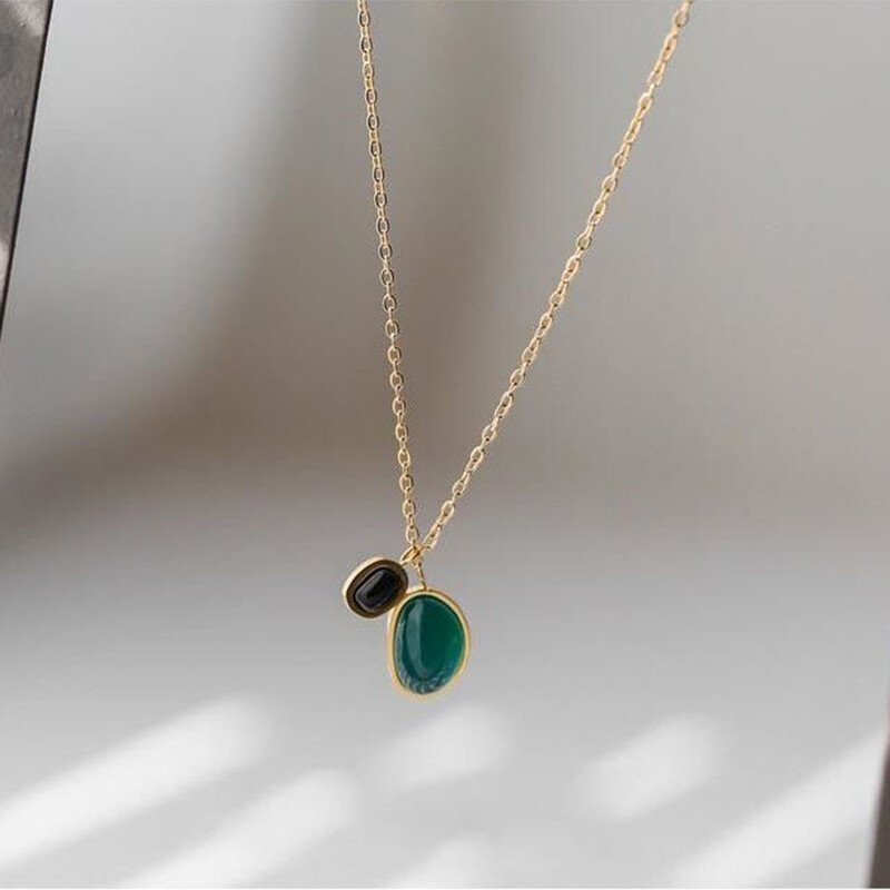 2023 m. netaisyklingos žalios spalvos juodo agato pakabukas nerūdijančio plieno aukso spalvos pakabukas mergaičių paplūdimio kulkšnies priedai Madingi pėdų papuošalai