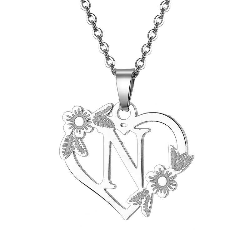 Europos ir Amerikos nauji karoliai 26 didžiųjų angliškų raidžių tuščiavidurių širdies pakabukas slyvų spalvos lapų karoliai baltas K raktų pakabukas