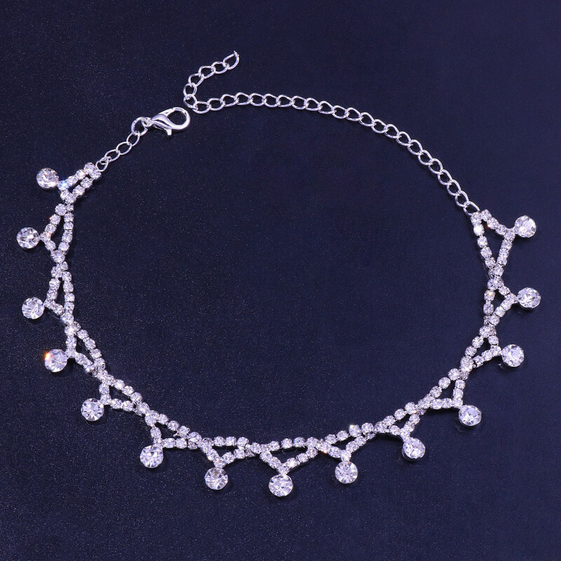 Madinga ištuštinta geometrinė inkrustuota kalnų krištolinė blizganti seksuali paplūdimio grandinėlė