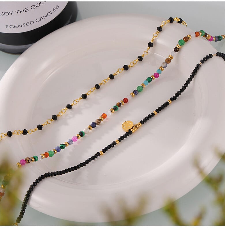 Spalvingi natūralaus akmens karoliukais papuošti kulkšnies papuošalai moteriški mados juodo cirkonio nerūdijančio plieno paauksuota pėdų grandinė, atspari vandeniui