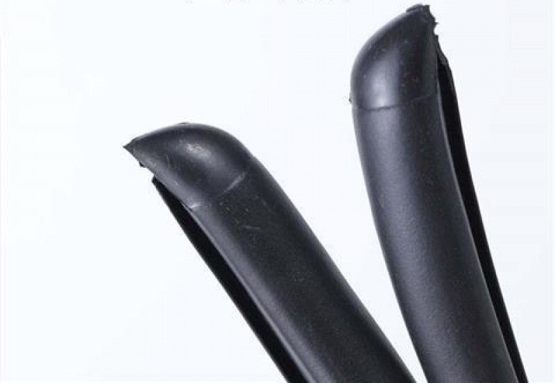 Automobilio B statramsčio sandarinimo juosta A statramsčio C statramsčio automobilio garsą slopinanti juosta centrinio statramsčio siūlė dulkėms nepralaidi vandeniui atspari triukšmą mažinanti juosta universalaus tipo