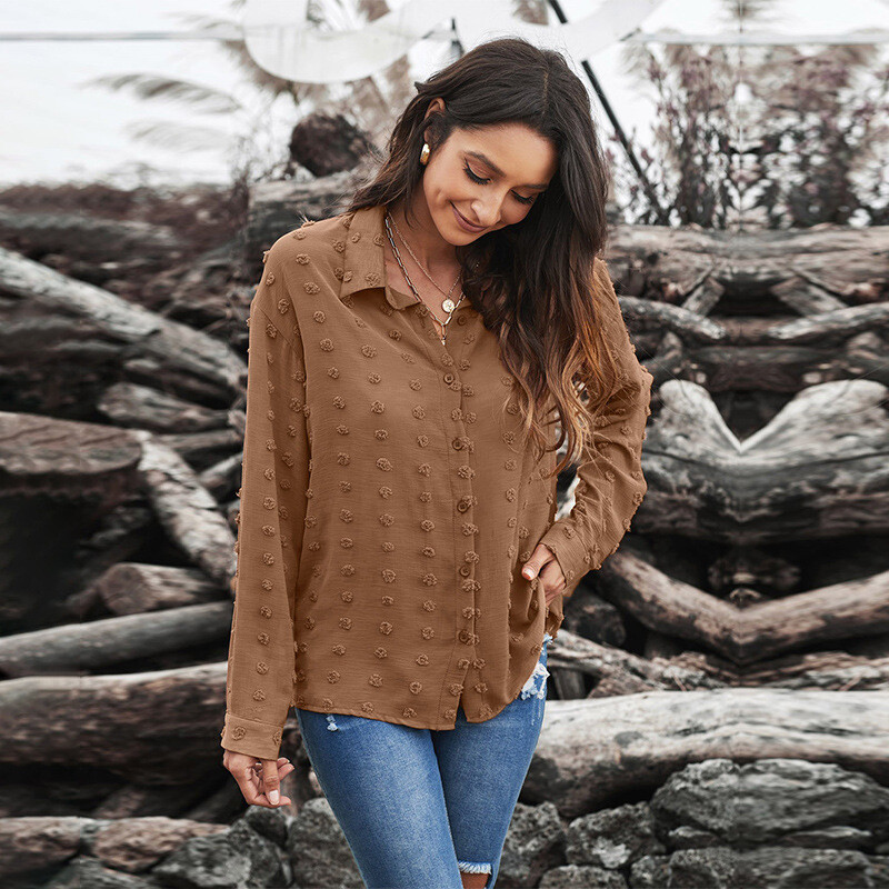 Eiropas un Amerikas vienkrāsains sieviešu krekls neatkarīga stacija ārējās tirdzniecības atloks pūkains brīvs ar garām piedurknēm punktveida džempera krekls