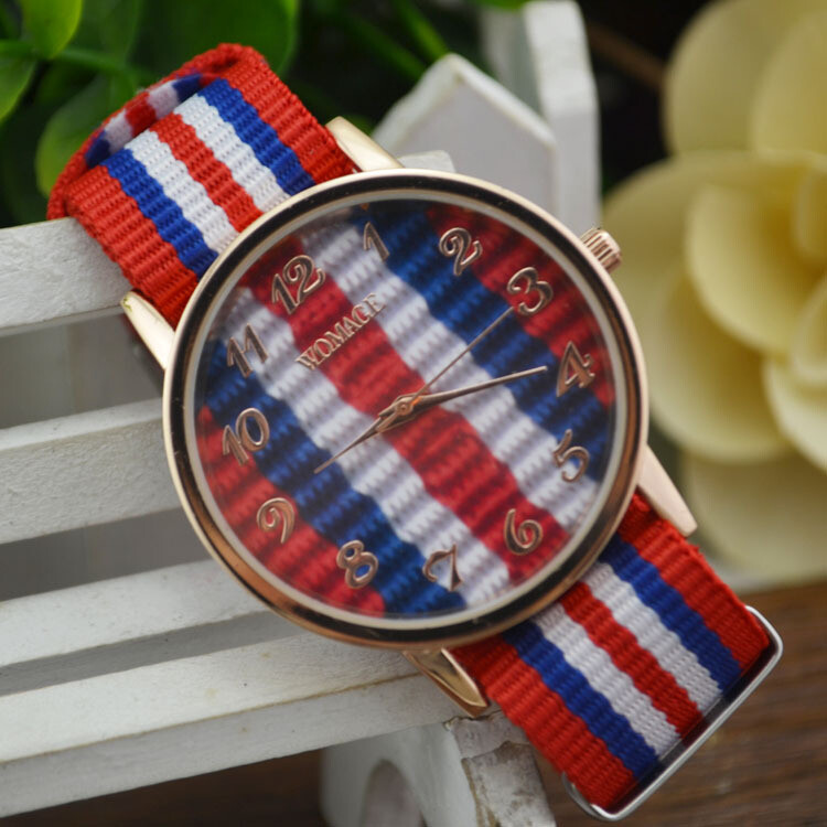 Jauns wmage1602 mājas pulkstenis. Pārdod modes neilona siksniņu pulkstenis vīriešiem un sievietēm pāriem kvarca pulkstenis vertikālās svītras pulkstenis