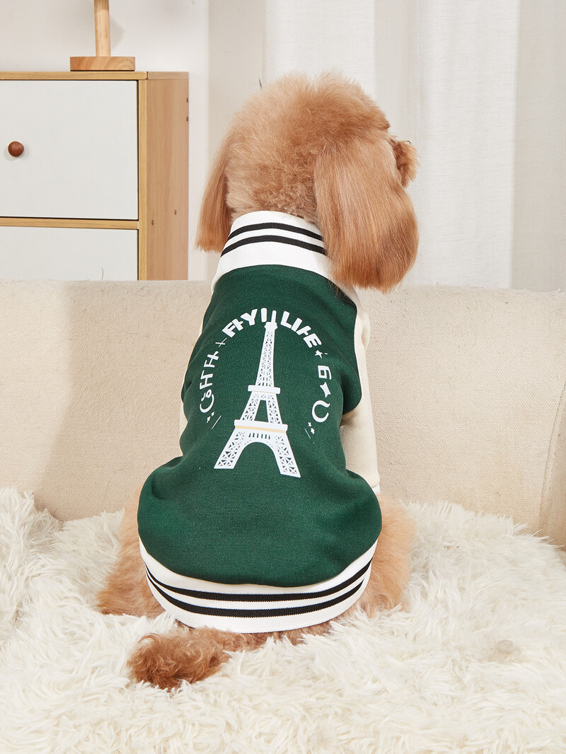 Mājdzīvnieku drēbes suņu kaķu jaka siltas un ērtas drēbes ar Eifeļa torņa apdruku zaļā aprikožu savārstījumā jauns stils