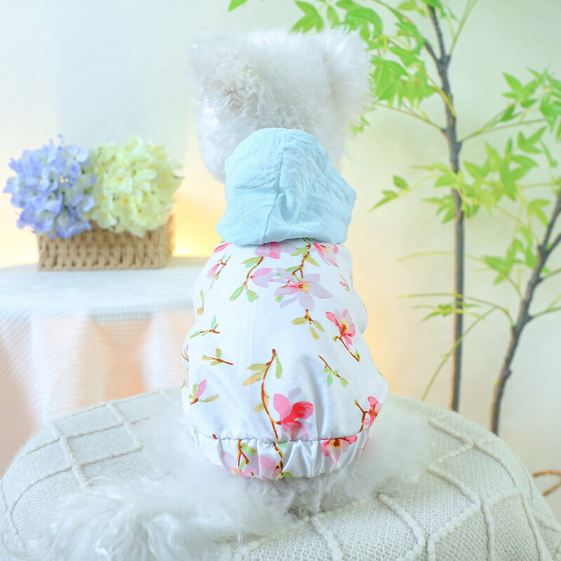 1 vnt. naminių gyvūnėlių drabužiai kačių pavasario/vasaros ploni, kvėpuojanti mėlyna skrybėlė, persiko žiedais susmulkinti paltai, tinkami mažiems ir vidutiniams šunims