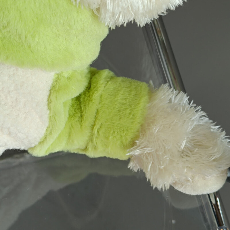 1 gab. Mājdzīvnieku apģērbs suņiem rudens un ziemas sabiezināts, silti zaļš zemes mētelis ar kapuci ar aukliņu sprādzi maziem un vidējiem suņiem