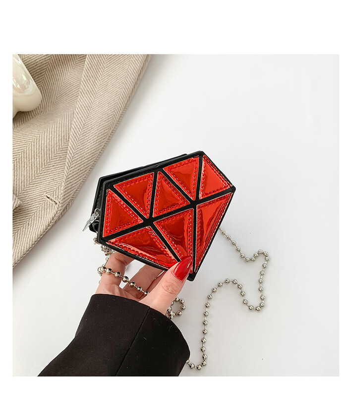 Modna ženska modna dijamantna lančana torba Ženska modna torba u boji na rame Ljetna prekogranična torba s ružem za usne Veleprodaja